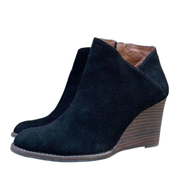 Lucky Brand Yakeena Black Suede Ankle Boot Wedge Zip Booties Size 8.5 - Picture 1 of 13